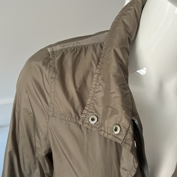 Geox Respira Lightweight Jacket - Picture 9 of 17